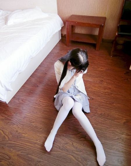 年轻的老师2_蓝光迅雷电影在线